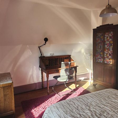 Appartement Atypique - 2 Chambres - Rue Calme Dans Centre Ville Sedan Εξωτερικό φωτογραφία