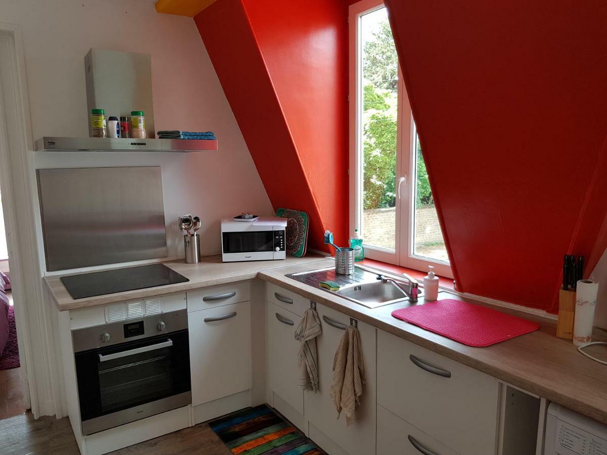 Appartement Atypique - 2 Chambres - Rue Calme Dans Centre Ville Sedan Εξωτερικό φωτογραφία