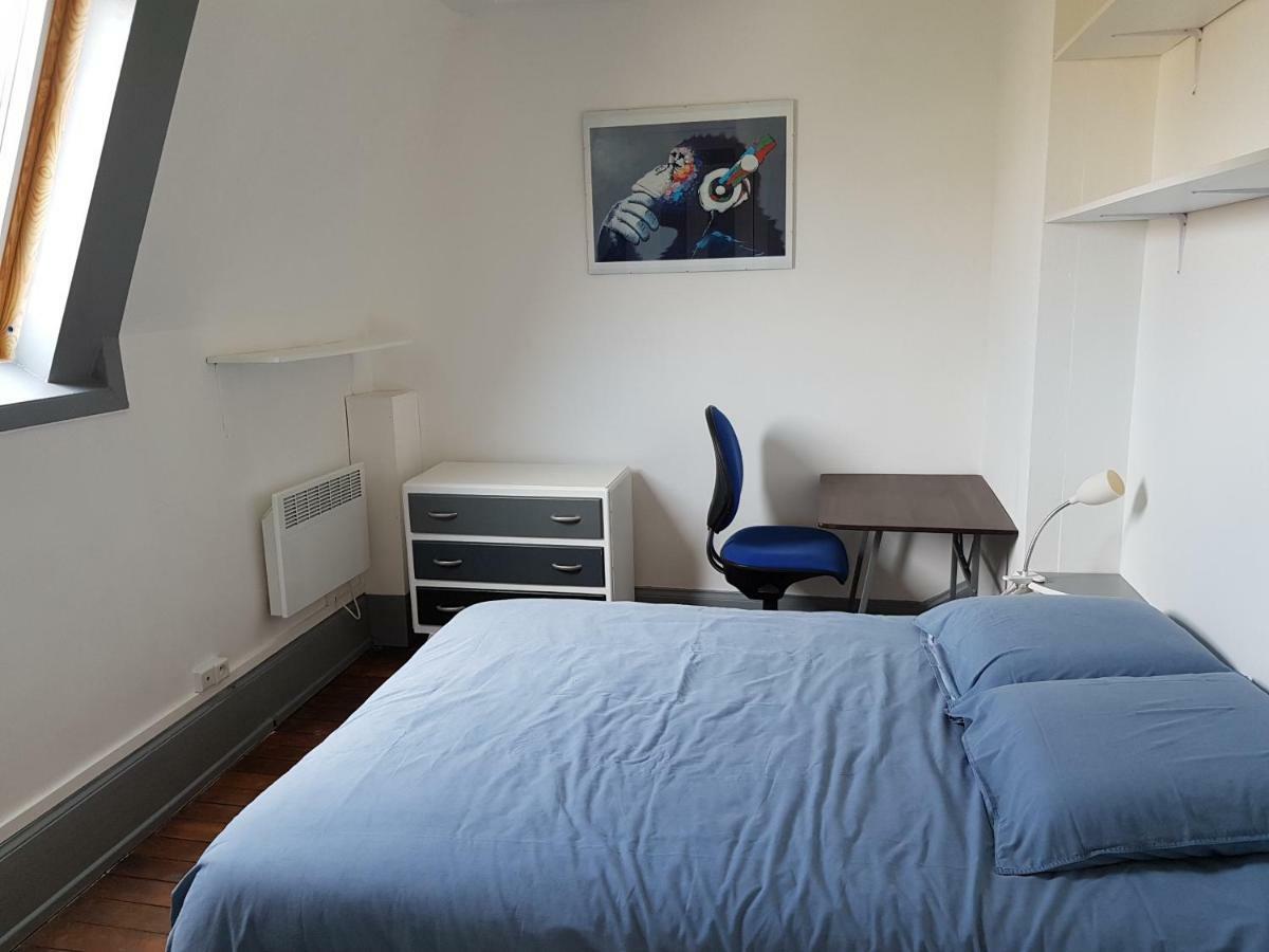 Appartement Atypique - 2 Chambres - Rue Calme Dans Centre Ville Sedan Εξωτερικό φωτογραφία